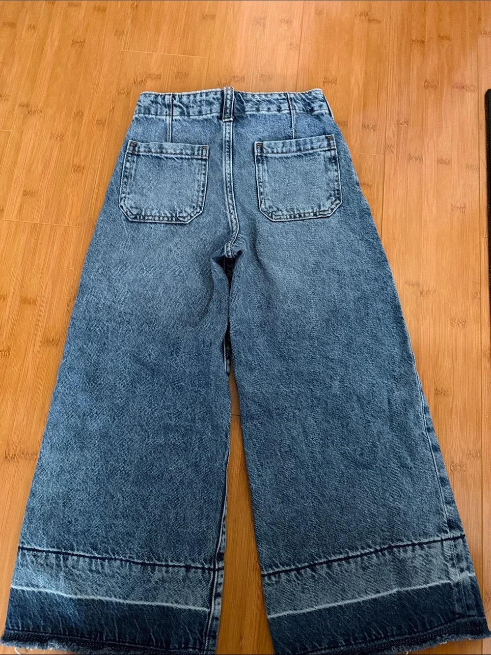 GAP Kids High-Rise Wide-Leg Jeans in Light Wash Blue